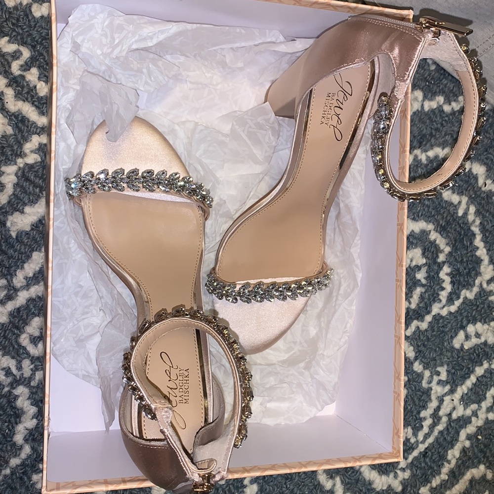 Jewel Badgley Mischka Mayra Ankle Strap Heels - Picture 3 of 12